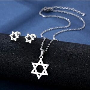 Elegant Silver Star of David Necklace and Earring Set!